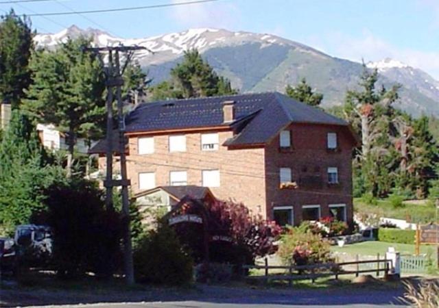Hosteria Nuevo Pinar San Carlos de Bariloche Exterior photo